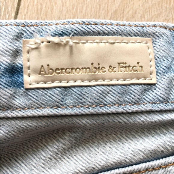 Abercrombie & Fitch Distressed Jean Shorts Women’s Size 26 x 2 - Picture 9 of 11